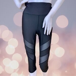 C&C California Capri Length Leggings Black with Mesh Trim Size Large